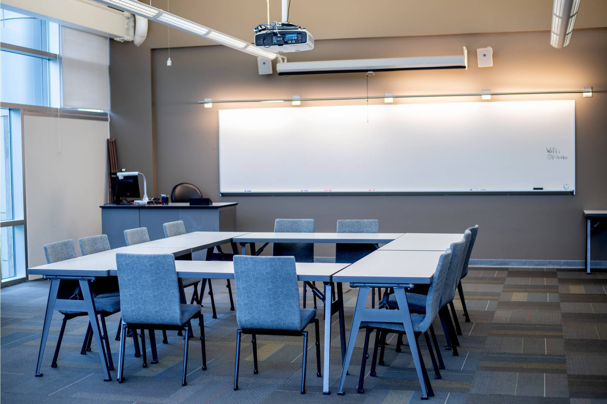 coworking space with tables and chairs